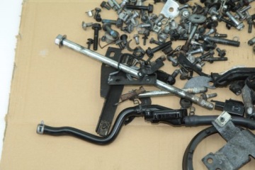 YAMAHA YZF R 125 08-13 БОЛТЫ ВИНТЫ