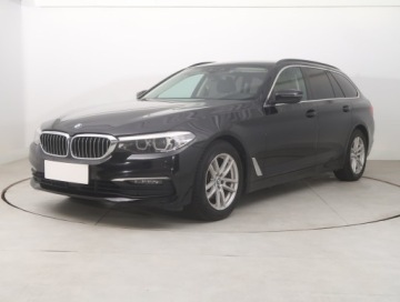 BMW Seria 5 G30-G31 Touring 520i 184KM 2018 BMW 5 520i, Automat, Navi, Klima, Klimatronic, zdjęcie 1