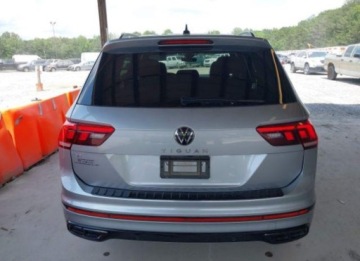 Volkswagen Tiguan II 2023 Volkswagen Tiguan 2023, 2.0L, SE R-LINE BLACK, od ubezpieczalni 2.0 Benzyna, zdjęcie 5