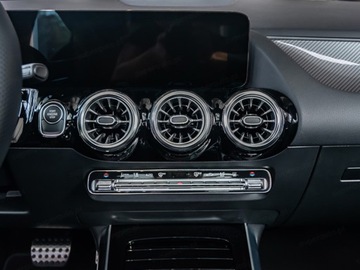 Mercedes GLA II Off-roader Facelifting 1.3 200 163KM 2025 MERCEDES-BENZ GLA 200 AMG Line Suv 1.3 (163KM) 2025, zdjęcie 12