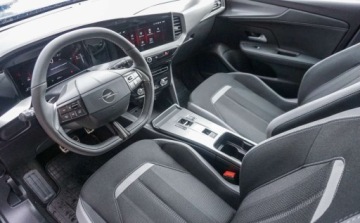 Opel Mokka II SUV 1.2 Turbo 130KM 2025 Opel Mokka Opel Mokka GS 1.2 130KM 1.2 Benzyna 130KM, zdjęcie 24