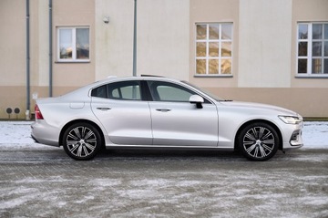 Volvo S60 II Sedan Facelifting 2.0 T4 DRIVE-E 190KM 2019 INSCRIPTION__ KAMERY 360__PANORAMA__HARMAN KARDON, zdjęcie 12
