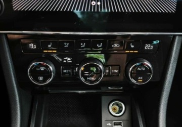 Skoda Superb III Liftback 2.0 TDI 190KM 2018 Skoda Superb Style Pakiety, Bi-Xenon, ACC, Kamera, GPS, Podgrzewane 4 fot, zdjęcie 18