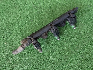 VW POLO IV LISTWA WTRYSKOWA 1,2 BENZYNA ORG BDB