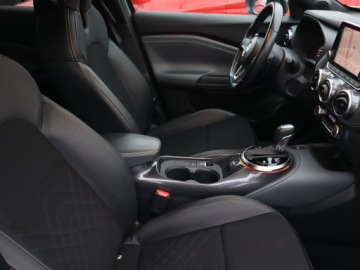 Nissan Juke II Crossover 1.0 DIG-T 117KM 2020 Nissan Juke 1.0 DIG-T, Automat, Skóra, Navi, zdjęcie 8