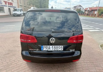 Volkswagen Touran II 2.0 TDI 140KM 2015 Volkswagen Touran 2.0Tdi DSG 7-mio osobowy MAX Opcja 2.0 Diesel 140KM, zdjęcie 4