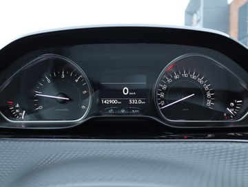 Peugeot 2008 I SUV Facelifting 1.6 BlueHDi 120KM 2016 Peugeot 2008 1.6 BlueHDi, Skóra, Navi, Klima, zdjęcie 10