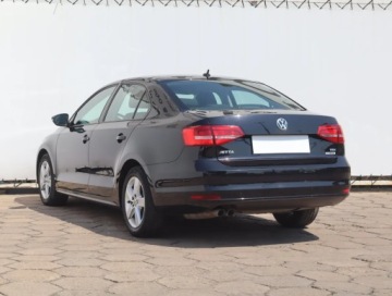 Volkswagen Jetta VI Sedan Facelifting 2.0 TDI 110KM 2014 VW Jetta 2.0 TDI, Salon Polska, 1. Właściciel, zdjęcie 3