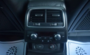 Audi A6 C7 Avant Facelifting 2.0 TDI ultra 190KM 2016 Audi A6 Avant 2.0 TDI 190 Ps Autmoatic Alcantara Navigation MMi Plus 2.0, zdjęcie 37