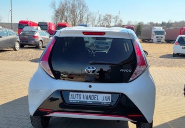 Toyota Aygo II Hatchback 5d 1.0 VVT-i 69KM 2016 Toyota Aygo 1,0 Ben Klima 69 km Benzyna 69KM, zdjęcie 18