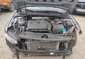 Volkswagen Passat B8 Limousine Facelifting 1.5 TSI EVO 150KM 2021 Volkswagen Passat 2021r, 1.5TSI. AUTOMAT. Uszkodzony lewy przod i tyl. Je, zdjęcie 5