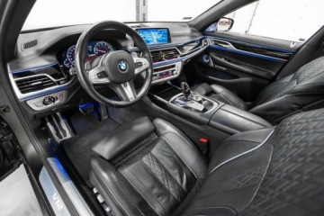 BMW Seria 7 G11-G12 M Lang 760i 610KM 2017 BMW M760 i 609 KM, 3.7s do 100 km/h. Salon PL. FV., zdjęcie 20