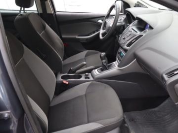 Ford Focus III Hatchback 5d 1.6 Duratec 105KM 2011 Ford Focus 1.6 i, Klima, Klimatronic, Parktronic, zdjęcie 8