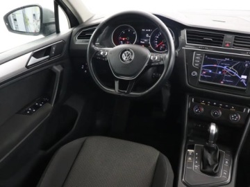 Volkswagen Tiguan II SUV 2.0 TDI 150KM 2017 VW Tiguan 2.0 TDI, DSG, Navi, Klima, Tempomat, zdjęcie 6