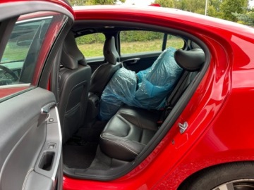 Volvo S60 II 2013 Volvo S60 3.0 benzyna 329 KM automat R - Design zarej w PL zadbany, zdjęcie 22