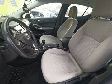 Opel Astra K Hatchback 5d 1.4 Turbo 125KM 2015 Opel Astra bezwypadkowy, serwisowany , 2 x koła, zdjęcie 7