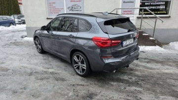 BMW X1 F48 Crossover xDrive25i 231KM 2017 BMW X1 2,0 benzyna 231 KM X-drive automat M-pakiet 2.0 Benzyna 231KM, zdjęcie 3