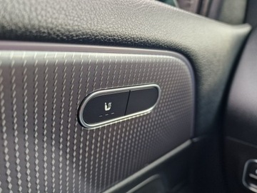 Mercedes GLA II Off-roader 2.0 200d 150KM 2020 Mercedes GLA 200 d CDI 8-DCT Progressive, zdjęcie 38