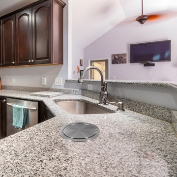 POKRYWY NA KOSZE NA ŚMIECI OKRĄGŁE POKRYWY NA ŚMIECI AKCESORIA DO WPUSZCZAN