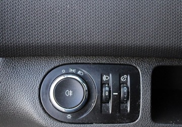 Opel Meriva II Mikrovan Facelifting 1.4 Turbo ECOTEC 140KM 2014 Opel Meriva 1.4 Turbo 140KM Pakiet Zimowy Tempomat Czujniki parkowania FVm, zdjęcie 27