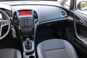 Opel Astra J Sedan 1.4 Turbo ECOTEC 140KM 2015 Opel Astra 1.4 T, Salon Polska, 1. Właściciel, zdjęcie 7
