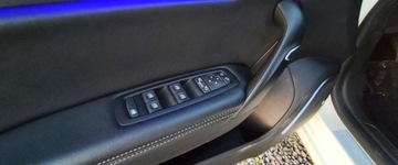 Renault Megane IV Hatchback 5d 1.3 TCe 140 FAP 140KM 2018 Renault Megane Renault Megane TCe 140 GPF BOSE EDITION 1.3 Benzyna 140KM, zdjęcie 20