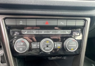 Volkswagen T-Roc I SUV 1.0 TSI 115KM 2020 Volkswagen T-Roc Kamera Elektryczna klapa Zmieniarka Klimatronik Benzyna, zdjęcie 14