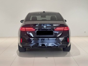 BMW Seria 5 G90-91 Touring 2.0 520d 197KM 2025 BMW Seria 5 520d xDrive Sport Sedan 2.0 (197KM) 2025, zdjęcie 2