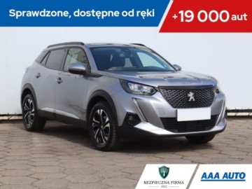 Peugeot 2008 II SUV 1.2 PureTech 130KM 2020 Peugeot 2008 1.2 PureTech, Salon Polska