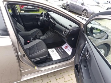 Toyota Auris II 2015 Toyota Auris Hybrid 135 Premium II (2012-) Toyota, zdjęcie 20