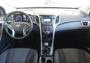 Hyundai i30 II Hatchback 5d 1.6 GDI 135KM 2015 Hyundai i30 1.6B 135KM Grzana kierownica i, zdjęcie 20