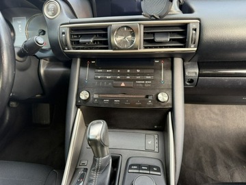 Lexus IS III Sedan Facelifting 200t 245KM 2017 Lexus IS 1,8 benzyna 245KM automat salon polska, zdjęcie 11