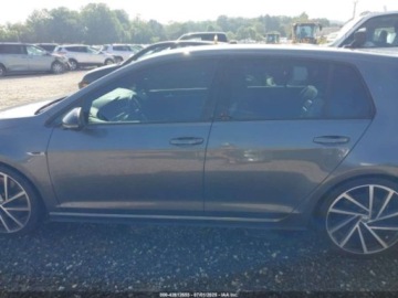 Volkswagen Golf VII 2018 Volkswagen Golf R 2.0T WDDC Navigation (M6) 2018 2.0 Benzyna 292KM, zdjęcie 2