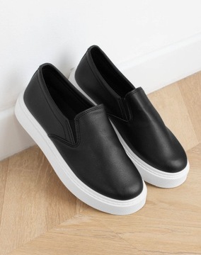 ЧЕРНЫЕ КОЖАНЫЕ КРОССОВКИ 38