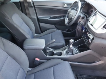 Hyundai Tucson III SUV 1.6 GDI 132KM 2016 Hyundai Tucson 1.6 GDI, Salon Polska, Klima, zdjęcie 8
