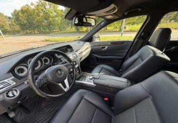 Mercedes Klasa E W212 Kombi Facelifting 200  184KM 2013 Mercedes-Benz Klasa E Mercedes-Benz Klasa E 200 7G-TRONIC Avantgarde 2.0, zdjęcie 2