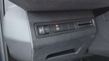 Peugeot 5008 II Crossover Facelifting 1.5 BlueHDi 130KM 2022 Peugeot 5008 1.5 BlueHDi 130KM VAT 23% ALLURE, zdjęcie 30