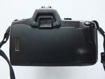 Minolta Dynax 500si + AF Zoom 35–80 мм 1:4–5,6