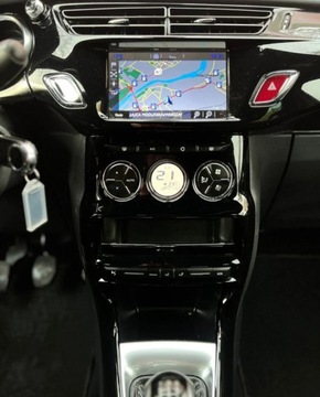 DS 3 Hatchback Facelifting 2016 1.2 PureTech 110KM 2016 Citroen DS3 Biala perla Klima Alu Kamera cofania Gwarancja w cenie Warszaw, zdjęcie 24