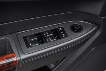 Chrysler 300C I Sedan 2.7 i V6 24V 193KM 2009 Chrysler 300C Luxury ! 2.7i V6 193KM ! Super Stan, zdjęcie 27