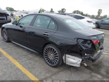 Mercedes Klasa C W206 2025 Mercedes-Benz Klasa C 300 2025 2.0l 2.0 Benzyna 255KM, zdjęcie 3