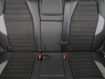 Peugeot 2008 I SUV Facelifting 1.2 PureTech 110KM 2018 Peugeot 2008 1.2 PureTech, Salon Polska, zdjęcie 9