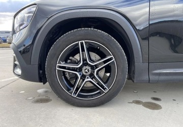 Mercedes GLB SUV 2.0 200d 150KM 2023 Mercedes-Benz GLB 2.0 Diesel 150KM, zdjęcie 17