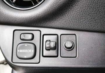 Toyota Yaris III Hatchback 5d Facelifting 2017 1.5 Dual VVT-iE 111KM 2018 Toyota Yaris Selection, Tempomat, Kamera cofania, 2 strefowa klimatyzacja,, zdjęcie 18