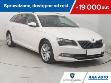 Skoda Superb III Kombi 2.0 TDI 190KM 2017 Skoda Superb 2.0 TDI, Salon Polska, 187 KM