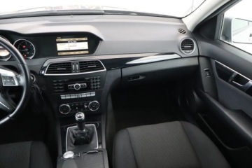 Mercedes Klasa C W204 Limuzyna 2.2 220 CDI BlueEfficiency 170KM 2011 Mercedes C C 220 CDI, 167 KM, Navi, Klima, zdjęcie 7