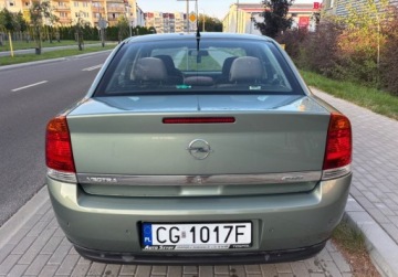 Opel Vectra C Sedan 2.2 ECOTEC 147KM 2003 Opel Vectra 2003 rok AutomatPrzebieg 122 tys. KmXenonZamianaZadbanyBenzyna, zdjęcie 11