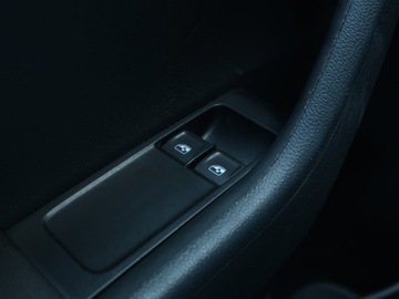 Skoda Fabia III Kombi Facelifting 1.0 TSI 95KM 2021 Skoda Fabia 1.0 TSI, Salon Polska, 1. Właściciel, zdjęcie 17