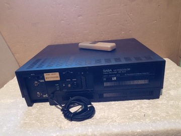 SABA VR 7011 z pilotem ( kaseta przy próbie wyjęcia zablokowała się ! )