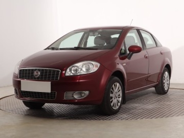 Fiat Linea Sedan 1.4 77KM 2011 Fiat Linea 1.4, Salon Polska, Klima, zdjęcie 1